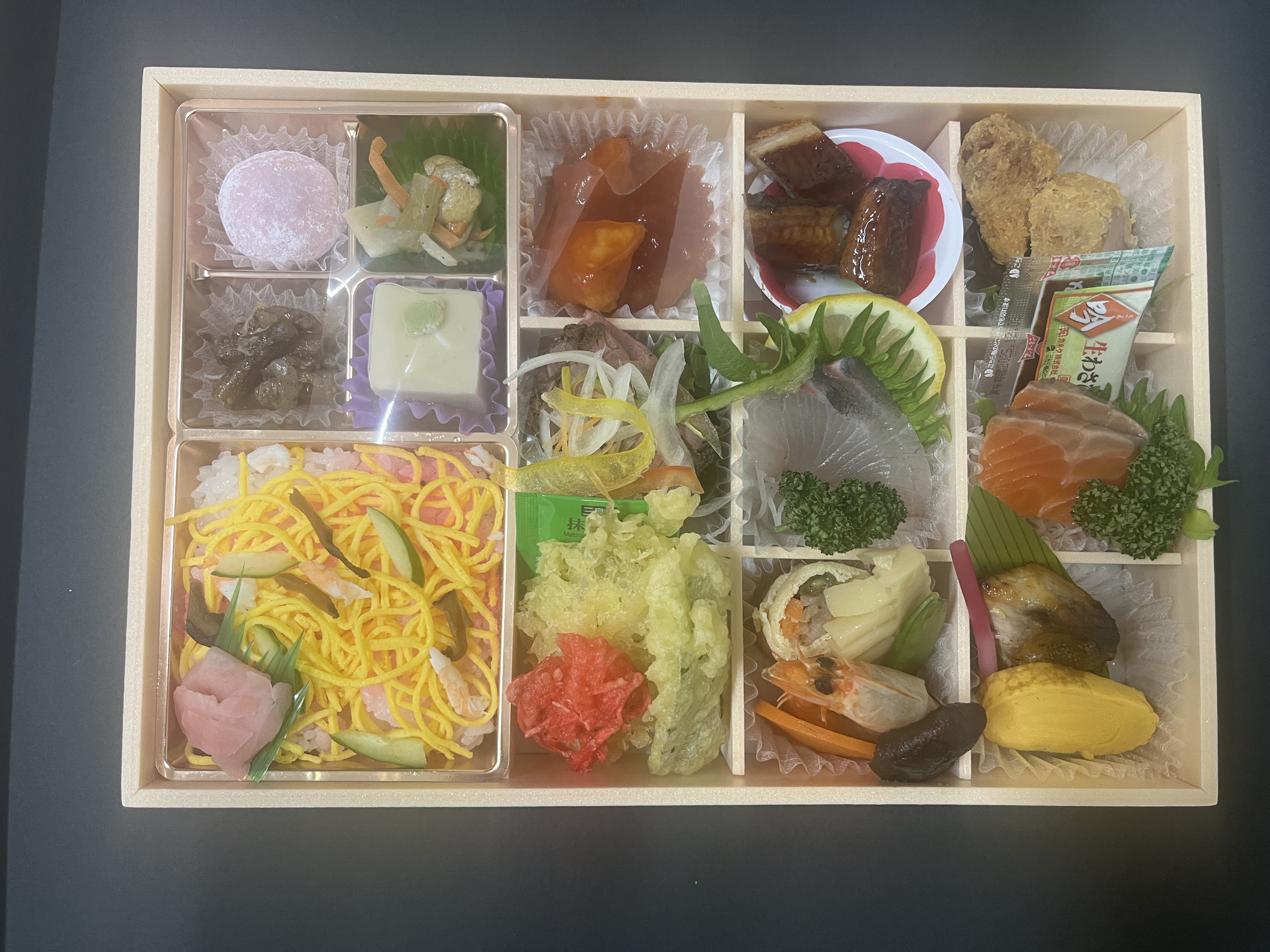 「雅(みやび)」
〈刺身入り〉
2,900円(税込)